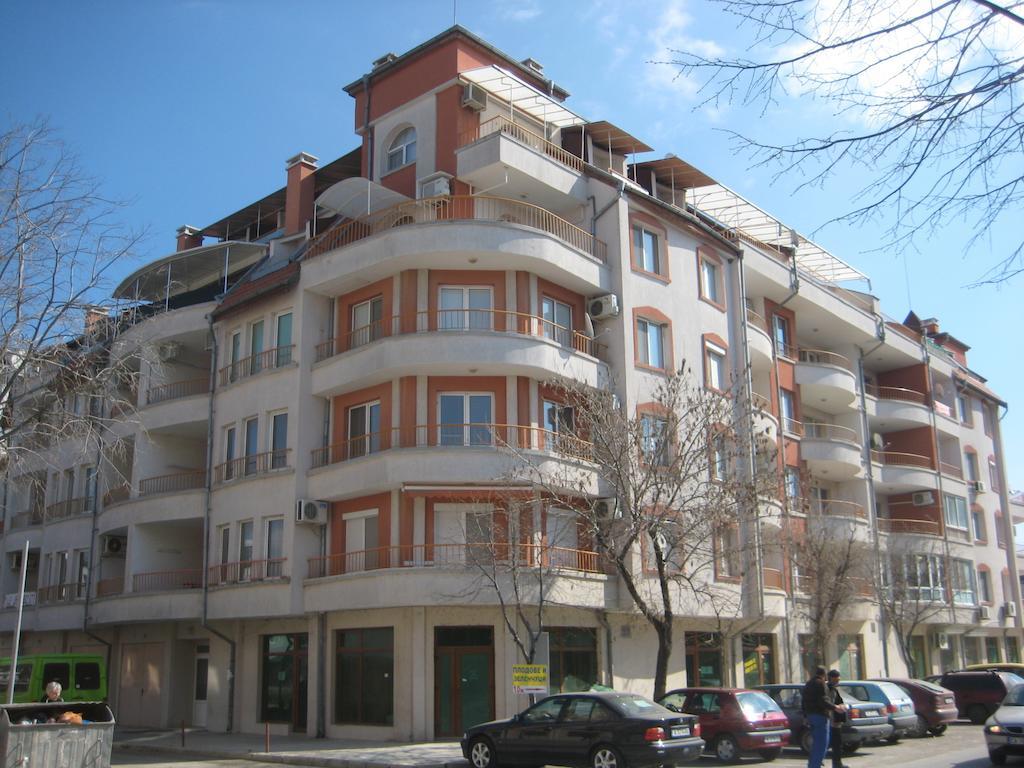Tashevi Apartments 포마리 외부 사진