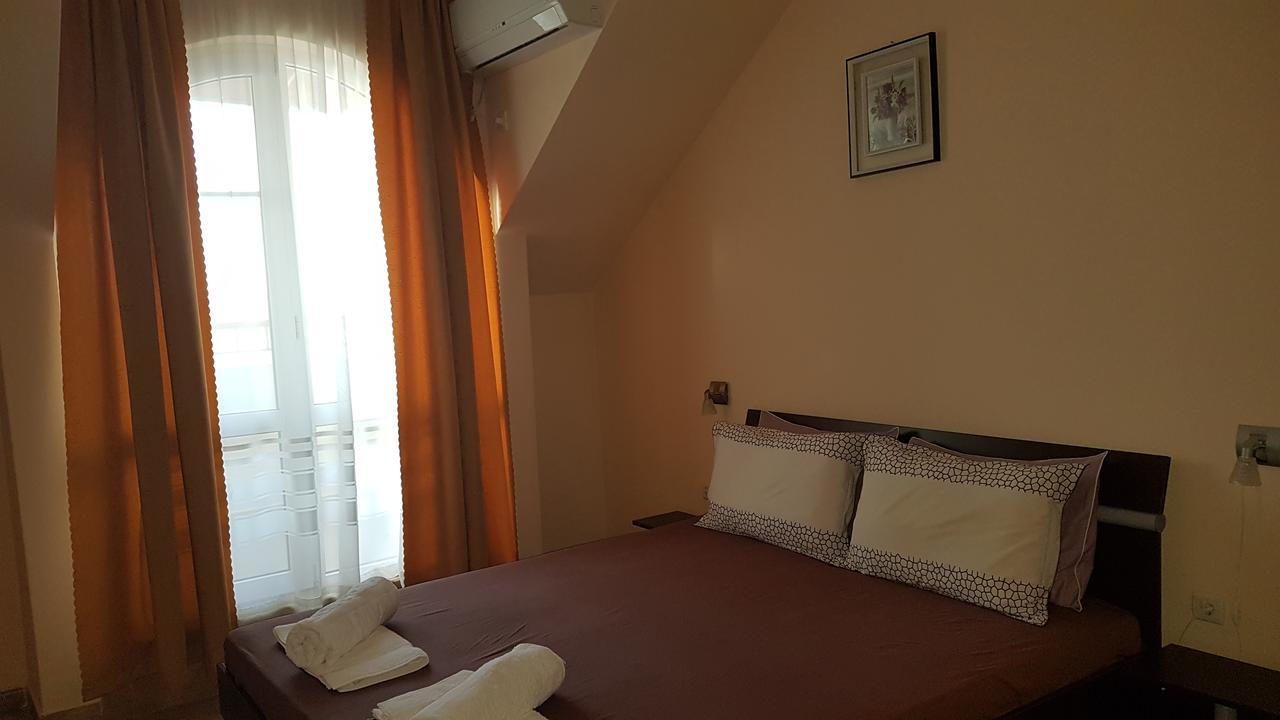 Tashevi Apartments 포마리 외부 사진
