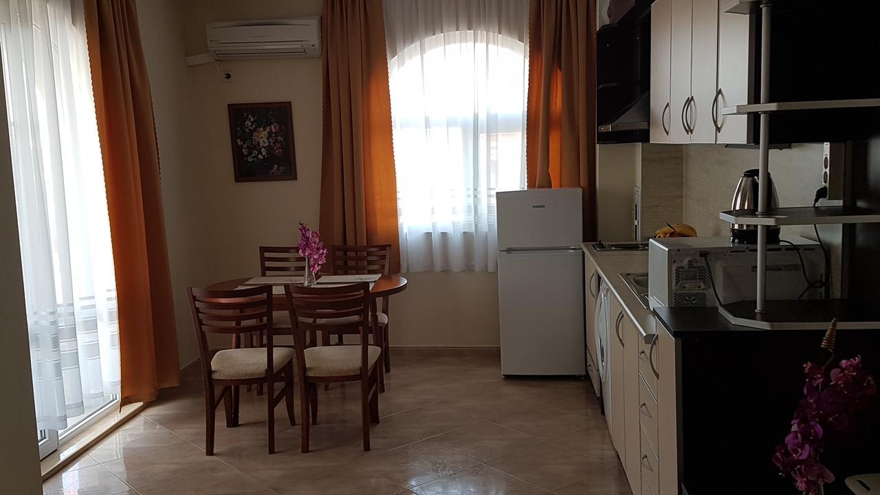 Tashevi Apartments 포마리 외부 사진